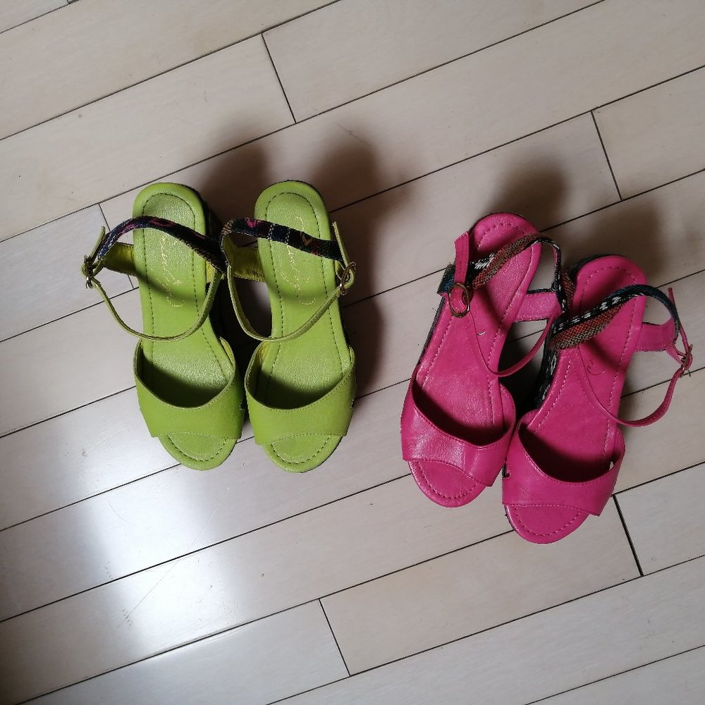 2 pairs of women's sandals, Excellent deal!!!